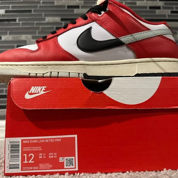 Nike retro “PRM” Chicago Split 
 Men's Red and White Dunk Sneakers - Picture 9 of 11
